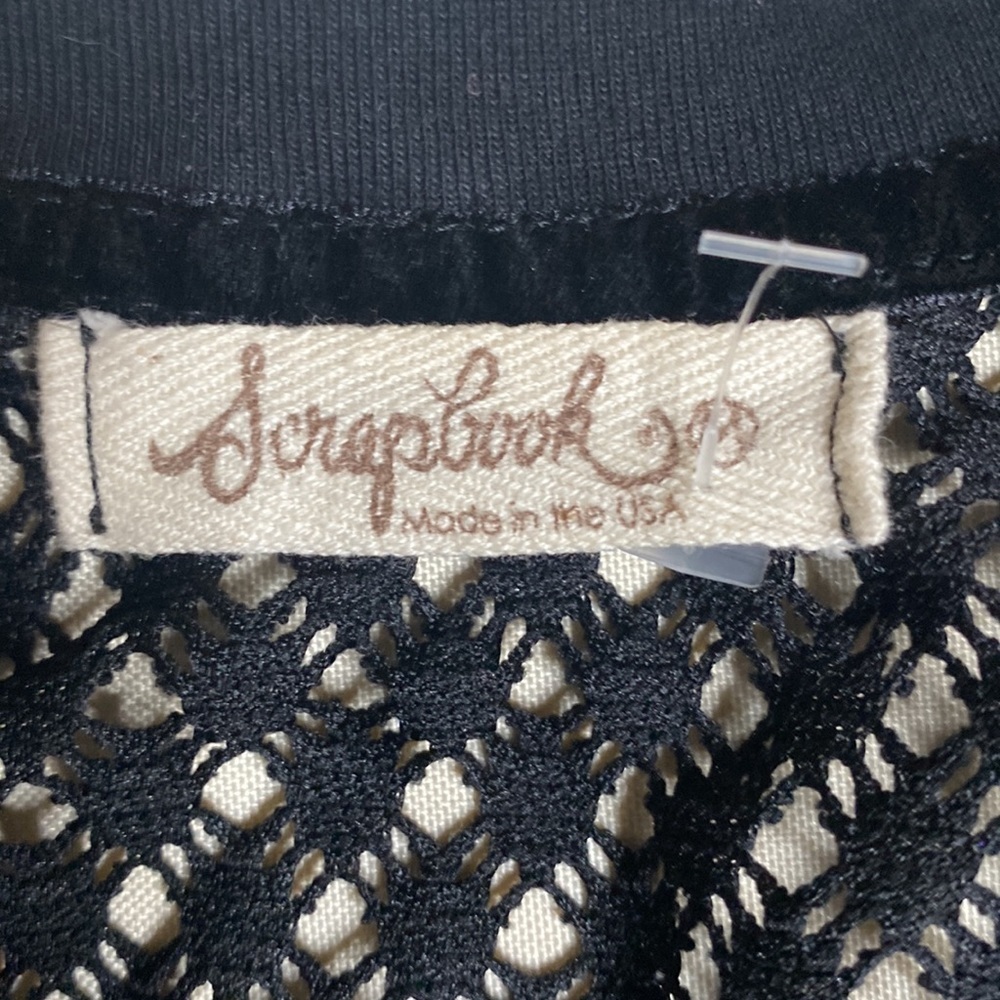 Scrapbook Black And Gray V-neck Sweater - Picture 5 of 12